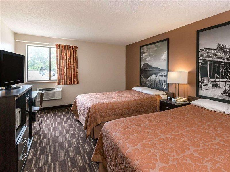 Super 8 By Wyndham Madison Hotell Eksteriør bilde